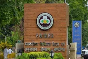 लखनऊ: पीजीआई में डॉक्टरों ने रचा इतिहास, रोबोटिक सर्जरी से किया किडनी ट्रांसप्लांट