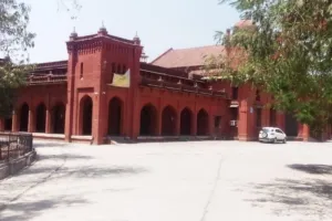 बरेली: पोर्टल में फार्म नहीं हो रहा सबमिट, प्रवेश के लिए परेशान छात्र