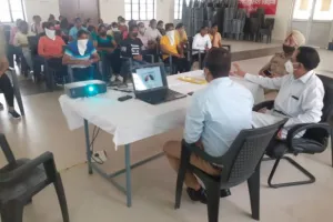 बरेली: पुलिस लाइन में पुलिसकर्मियों को टीबी के प्रति किया गया जागरूक