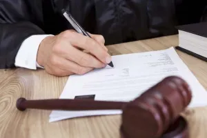 दिल्ली: नाबालिगों के बलात्कार के आरोपी को अदालत ने किया बरी