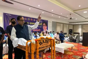 अमरोहा: सपा और भाजपा दोनों की कार्यशैली एक जैसी : मिश्रा