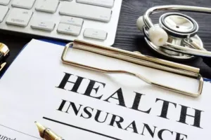 कोविड-19: अदालत ने बीमा राशि का भुगतान न करने पर दिल्ली सरकार, इरडा से मांगा जवाब