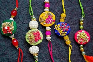 रक्षाबंधन के मौके पर डॉक्टरों-नर्सों को मिला ऐसा सप्राइज, प्यार और सम्मान से भर आईं आंखें…