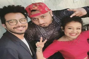 नेहा कक्कड़, टोनी कक्कड़ और यो यो हनी सिंह ‘कांटा लगा’ गाने के लिए आए साथ