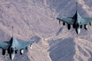 अमेरिकी वायुसेना ने तालिबानी ठिकानों पर बरसाए बम, 572 आतंकी मार गिराए