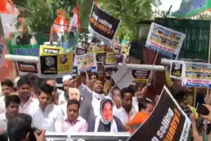 मोदी सरकार ने सबकी उम्मीदों और आकांक्षाओं के साथ छल किया: युवा कांग्रेस