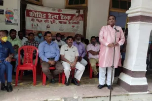 बरेली: शिक्षक महासभा का डीआईओएस कार्यालय पर धरना-प्रदर्शन