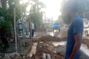 बरेली: राजेंद्र नगर में फिर पाइप लाइन लीक, सैकड़ों लीटर पानी बर्बाद