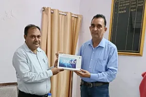 बरेली: टैबलेट पाकर हाइटेक हुए एफएसडीए के अधिकारी