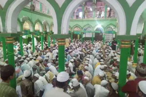 बरेली: मुमताज मियां के सोयम पर जगह-जगह फातिहा का आयोजन