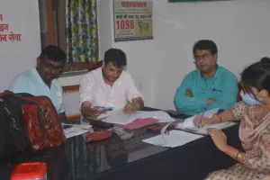 बरेली: घड़ी की दुकान पर व्यापारी बेच रहा था जहर, ढाई लाख की नशीली दवाएं बरामद