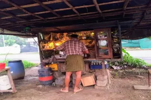 गाजियाबाद: बारिश से दुकान के टीनशेड में आया करंट, चार की मौत