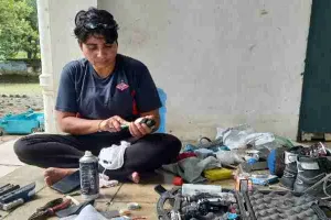 सीतापुर: इंस्पेक्टर बेटी ने जमीन बेंच कर खरीदे हथियार, अब गोल्ड पर निशाने की तैयारी