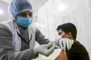 यूपी: 57 फीसदी व्यस्क आबादी को लग चुका है कोरोना का टीका