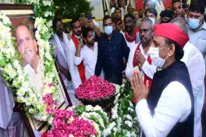 हरदोई: अखिलेश ने भाजपा पर साधा निशाना, नरेश अग्रवाल को लेकर दिया ये बड़ा बयान