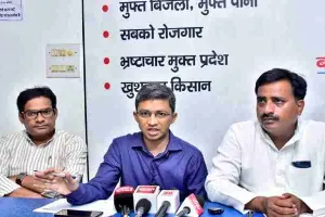 यूपी: ‘आप’ ने बोला हमला, कहा- फ्री बिजली की गारंटी से बौखलाई योगी सरकार