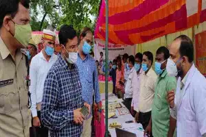 अमेठी: सभी विकास खण्डों में सजा गरीब कल्याण मेला, डीएम व एसपी ने किया स्टालों का अवलोकन