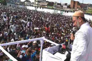 प्रयागराज: AIMIM प्रमुख ओवैसी की सभा में अनुमति से अधिक भीड़, केस दर्ज