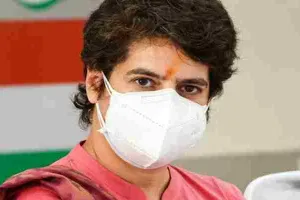 लखनऊ: प्रियंका ने आवास से ही लिया चुनावी तैयारियों का जायजा, दिए ये निर्देश