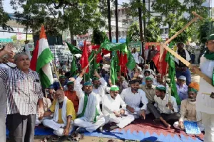 बरेली: भारत बंद को लेकर जिलेभर में प्रदर्शन, पुलिस से नोकझोंक