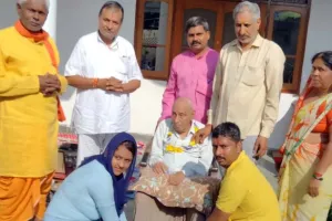 बदायूं: 90 वर्षीय शिक्षक जयसिंह यादव को सर्वपल्ली डॉ. राधा कृष्णन सम्मान से किया गया विभूषित