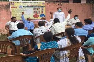 अमेठी: प्राथमिक शिक्षक संघ शाहगढ़ और गौरीगंज का बीआरसी पर धरना-प्रदर्शन