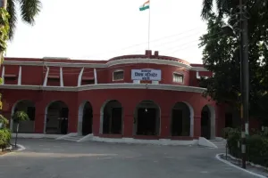 बरेली: कलेक्ट्रेट व तहसीलों के 45 बाबुओं की कुर्सी हिली, मची खलबली