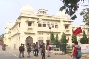 लखनऊ विश्वविद्यालय में शुरू हुई प्रवेश परीक्षा, परीक्षा में 740 छात्र रहे अनुपस्थित