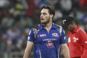 मैकलेनाहन ने हफीज से कहा, दौरा रद्द करने के लिए खिलाड़ियों को दोष देना बंद करें