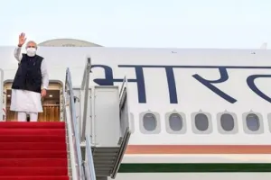 चार दिवसीय अमेरिका यात्रा से स्वदेश लौटे पीएम, ढोल-नगाड़े बजाकर हुआ स्वागत