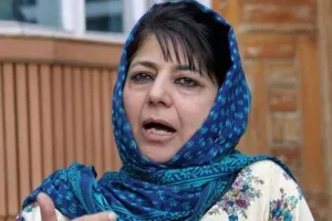 पीएमएलए मामले में केन्द्र ने कहा- महबूबा मुफ्ती की याचिका शीर्ष अदालत में स्थानांतरित करने का अनुरोध करेंगे