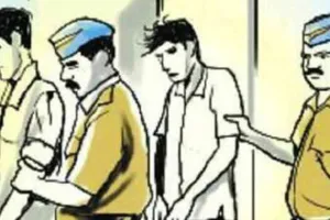 हरदोई: पाली थाना पुलिस ने की कार्रवाई, सट्टा लगा रहे दो लोगों को किया गिरफ्तार