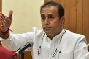 महाराष्ट्र: देशमुख के पूर्व निजी सचिव पलांडे को सरकार ने किया निलंबित