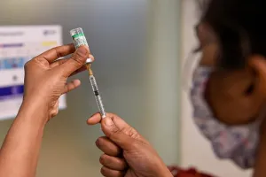 पाकिस्तान में 12 साल या उससे अधिक उम्र के बच्चों का शुरू होगा टीकाकरण – पाकिस्तान योजना मंत्री