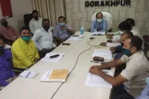 गोरखपुर में लगी किसान पाठशाला, दी गई जैविक खेती की जानकारियां