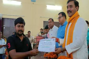 हरदोई: गरीब कल्याण मेले का हुआ आयोजन, क्षेत्रीय विधायक ने किया शुभारंभ