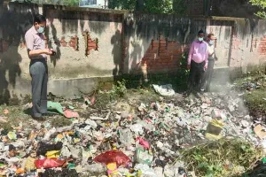 रायबरेली: सीएचसी में जलाई गई लाखों की दवा, अधीक्षक निलंबित