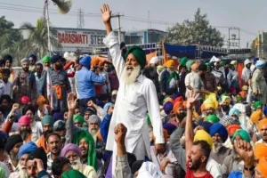 भारत बंद:  मेट्रो स्टेशन के गेट से समेत दिल्ली के कई रास्ते बंद, ट्रैफिक पुलिस ने डायवर्ट किया रूट