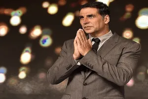 खिलाड़ी कुमार ने पूरी की ‘रक्षा बंधन’ की शूटिंग, जानें कब होगी फिल्म रिलीज