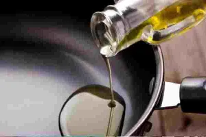 सावधान! बार-बार न इस्तेमाल करें ये खाद्य तेल, आपको कर देगा बीमार