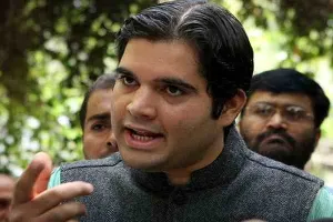 यूपी: किस सियासी डगर पर चल पड़े भाजपा के गांधी, जानें वजह?