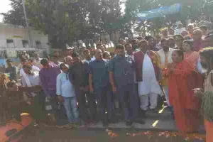 कलश यात्रा लेकर कन्नौज पहुंची उमा भारती, शिक्षक की भूमिका में आईं नजर