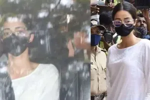 ड्रग्स मामले में चंकी पांडे के साथ NCB ऑफिस पहुंची अनन्या