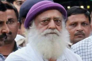 शाहजहांपुर: दशहरा पर कर रहे थे आसाराम की पूजा, पुलिस ने दर्ज किया मुकदमा