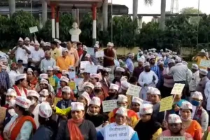 अयोध्या: पुरानी पेंशन बहाली को ‘अटेवा’ ने भरी हुंकार, निजीकरण के विरोध में मुख्यमंत्री को भेजा ज्ञापन