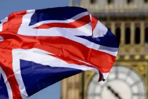 ब्रिटेन की सरकारी एजेंसी ने कहा- इंग्लैंड को ‘बदलना होगा या होना होगा तबाह’