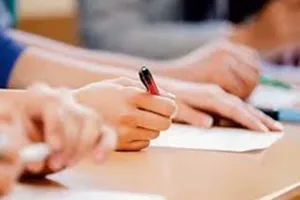 CBSE: ऑफलाइन होंगी 10वीं, 12वीं के टर्म-1 की बोर्ड परीक्षाएं, इस तारीख को जारी होगी डेटशीट