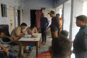 अमरोहा : गंगा स्नान करते समय मोटर बोट की चपेट में आकर युवक घायल