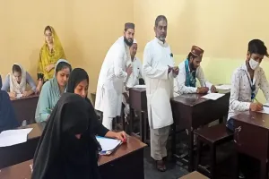 रामपुर: अरबी-फारसी मदरसा बोर्ड की परीक्षा में नहीं मिला नकलची