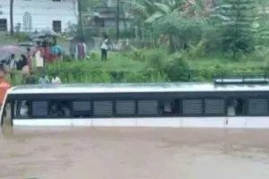 Kerala Floods: अमित शाह बोले- लोगों की हर संभव मदद करेंगे, स्थिति पर है नजर